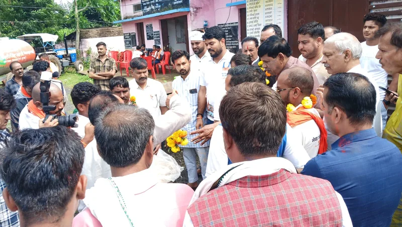 बड़नगर से वाराणसी-बड़नगर सेवा संकल्प यात्रा का कुरवाई अनुभाग में भव्य स्वागत